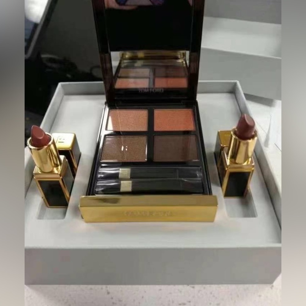 Tom Ford Tiger Eyes and Mini Lipstick Set